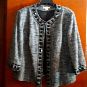 Bead detail JACKET pit o pit  23 in.  Length 25 in.  *See all pictures*